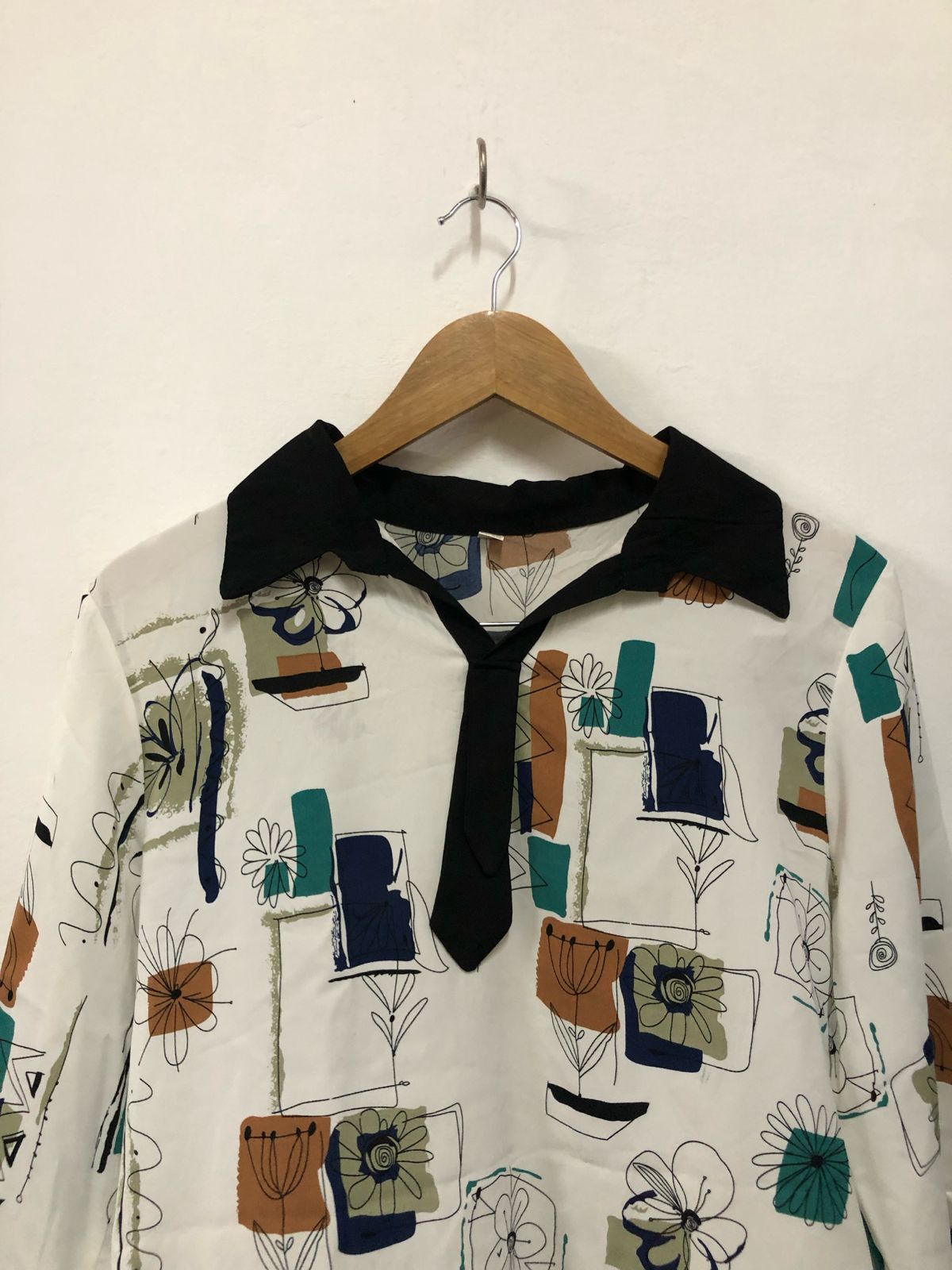 White Abstract Print Tie-Collar Top