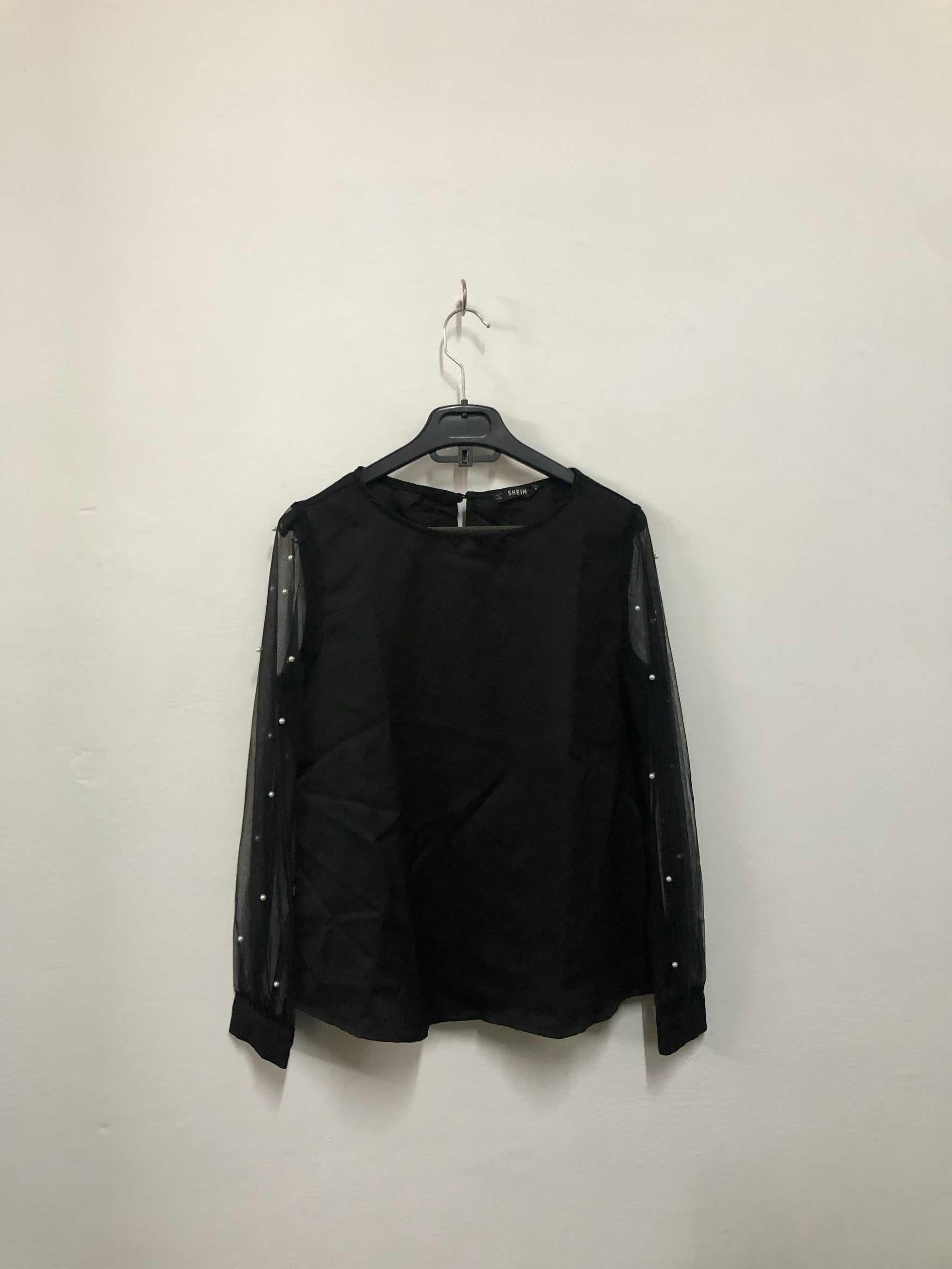 Black Pearl Sleeve Top