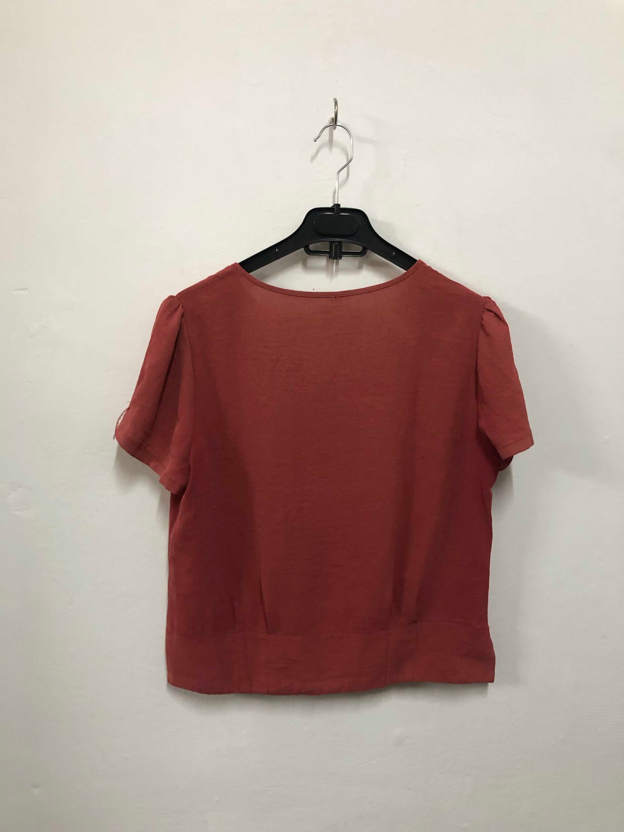 Plain Red Top