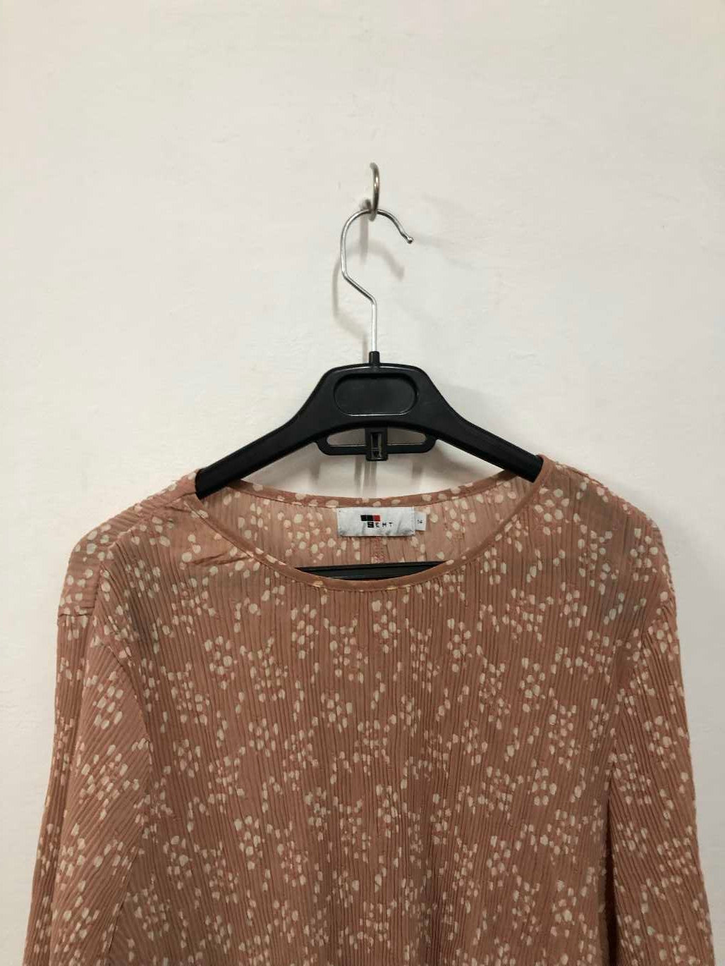 Temt Crinkle Dotted Top