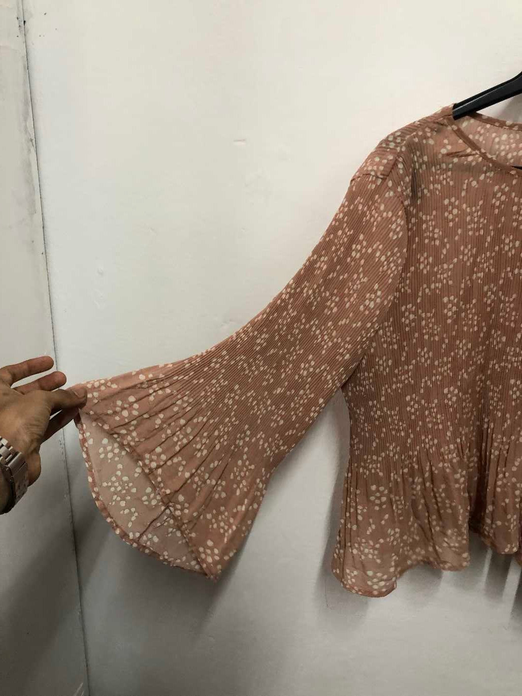Temt Crinkle Dotted Top